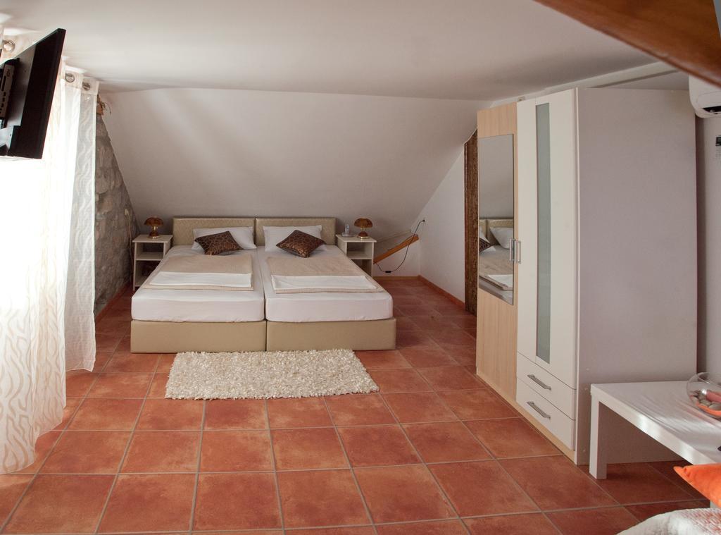 Apartments Antica Split Exterior photo