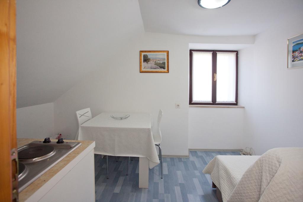 Apartments Antica Split Room photo