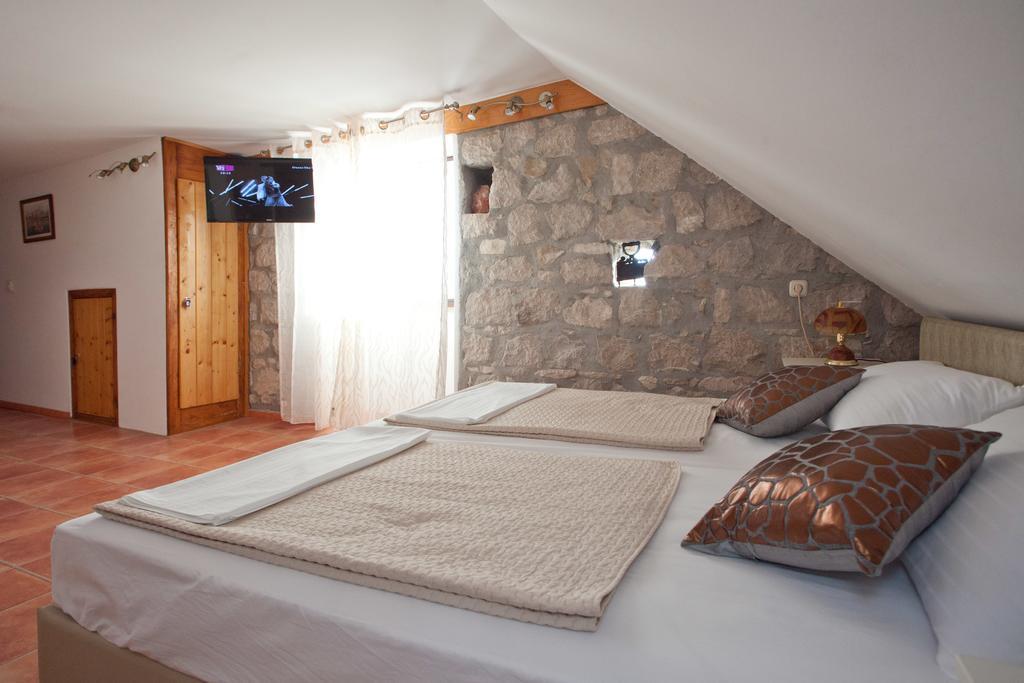 Apartments Antica Split Exterior photo